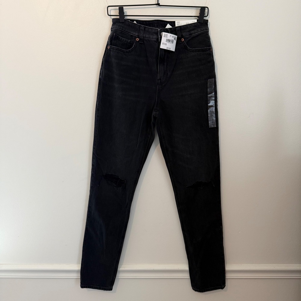 American Eagle Strigid Mom Jeans Destroyed Black High Rise Size 2 Long 4820-038